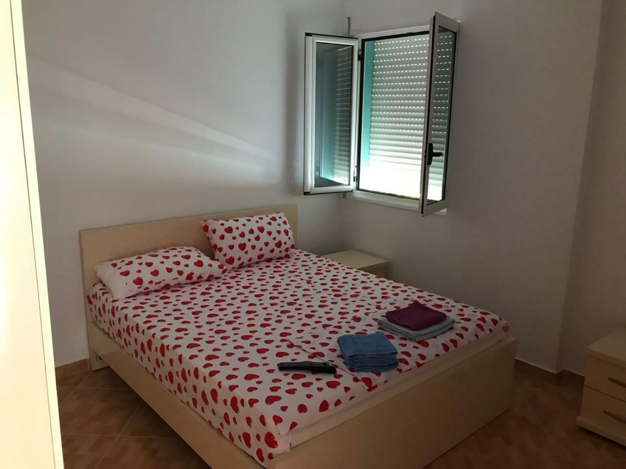 Residence Giulia Vlorë Екстериор снимка